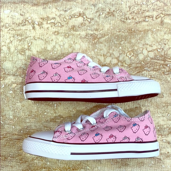 Converse Shoes - Converse all star low.